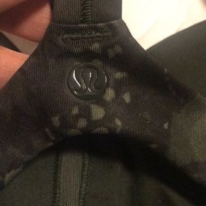 lululemon athletica Tops - EUC Lululemon Wrap It Up Tank - Sz 8 lululemon athletica Tops - EUC Lululemon Wrap It Up Tank - Sz 8
